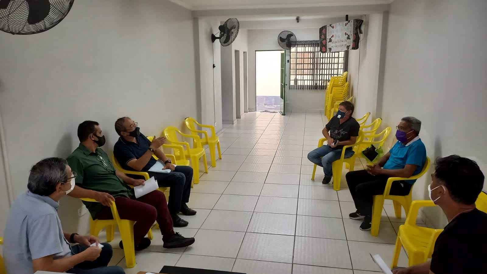 Banheiro químico na feira da Tapajós atende principalmente a uma necessidade dos feirantes